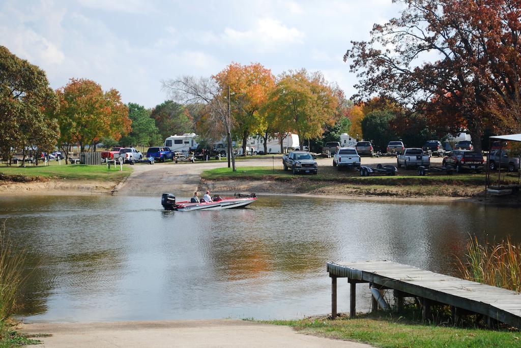 Lake Fork Marina & Motel Gunter Exterior foto